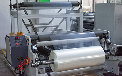 355 Màng co PETG Đặc điểm của Màng co PETG trong suốt dùng cho thực vật, đồ uống, dược phẩm