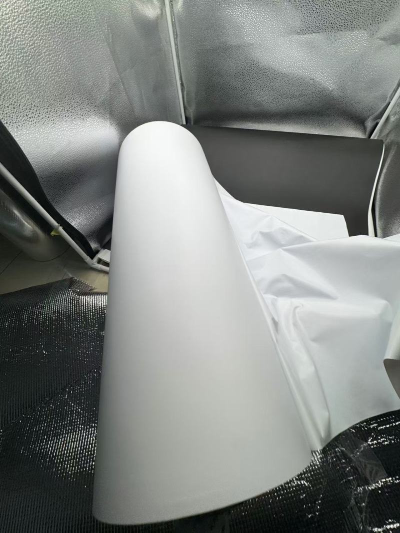 0083PVC Film PVC blanc pour urine : le premier choix pour la fabrication de sacs à urine - Ouvrir la voie à la médecine mondiale