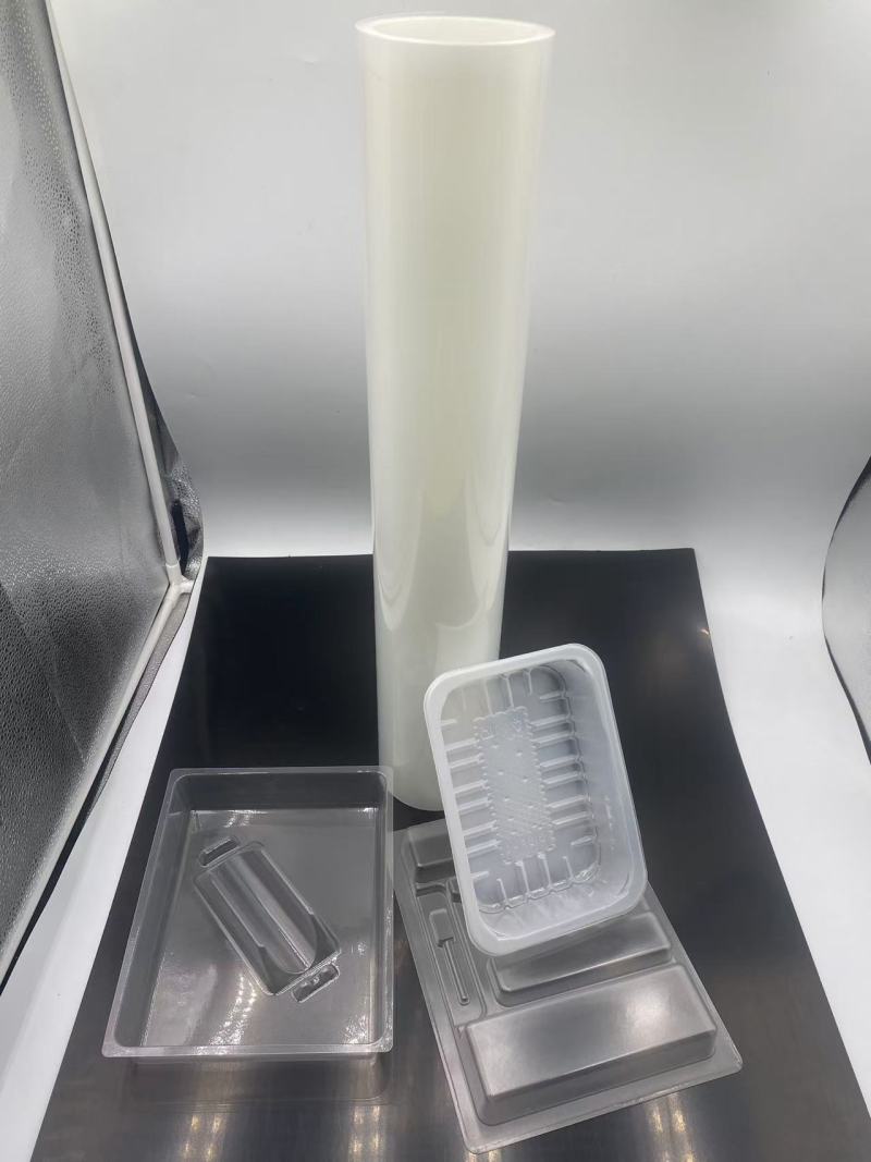 Film PP haute transparence 353PP utilisé dans l'emballage sous blister de produits alimentaires et autres produits de base