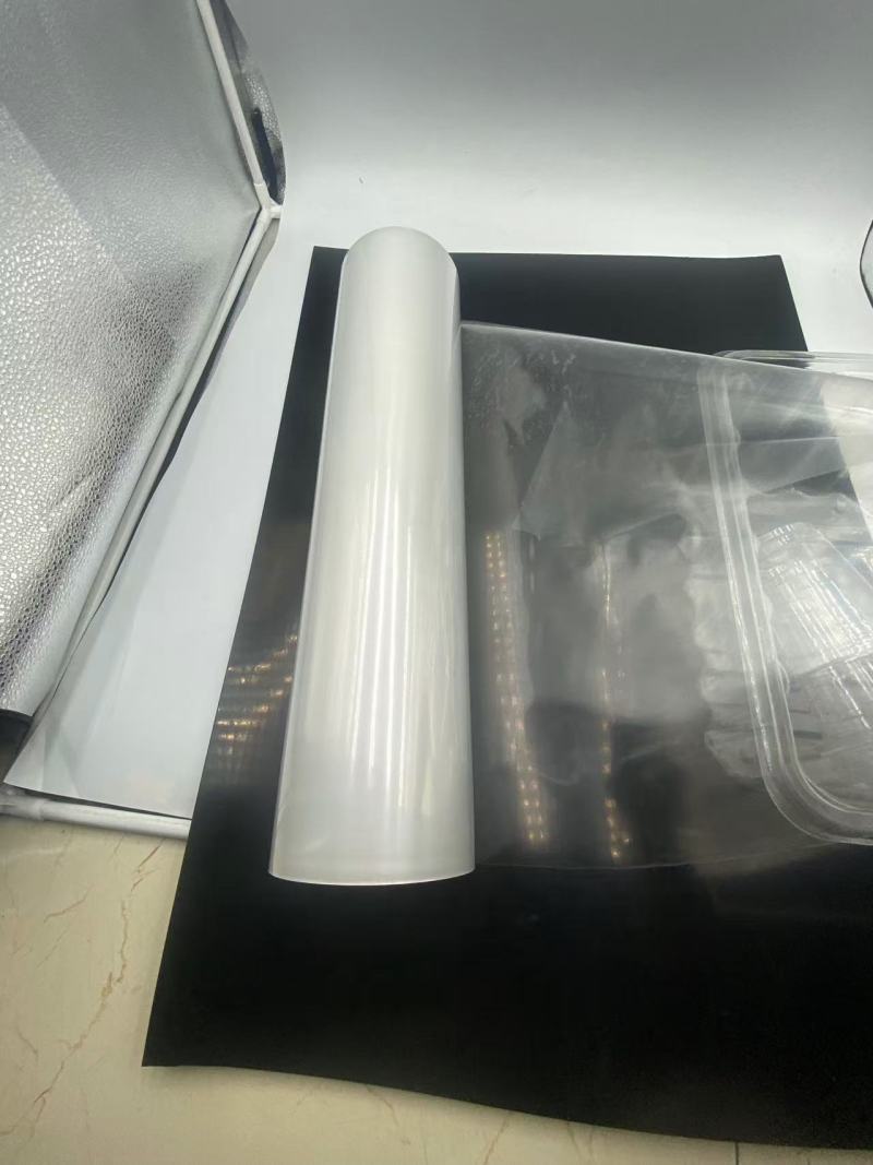 La película CPP354 CPP protege contra la degradación por humedad y oxígeno del ingrediente activo, lo que garantiza que la tableta siga siendo efectiva hasta el vencimiento.