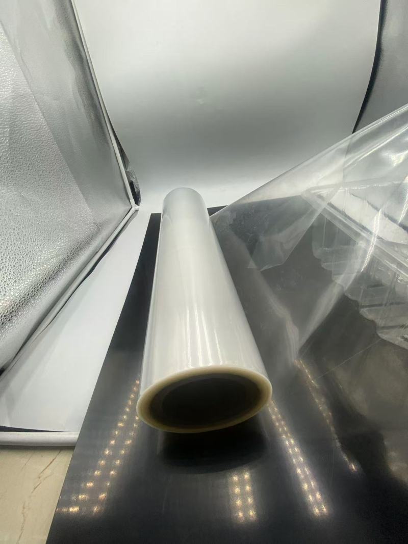 La película CPP354 CPP protege contra la degradación por humedad y oxígeno del ingrediente activo, lo que garantiza que la tableta siga siendo efectiva hasta el vencimiento.