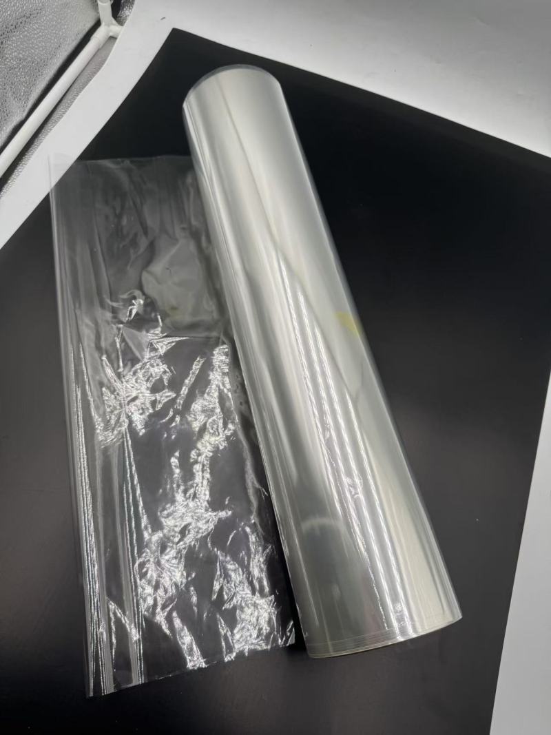 Film rétractable PETG transparent 0200 : caractéristiques et applications diverses