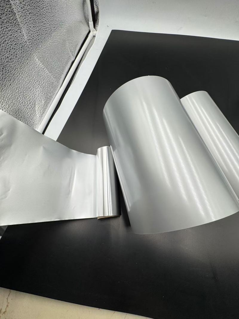 0092 Uporaba srebrne PVC folije in aluminijaste folije v embalaži farmacevtskih pretisnih omotov
