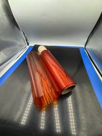 Applications des films PVC/PE : emballages blisters orange-rouges et matériaux d'isolation des batteries
