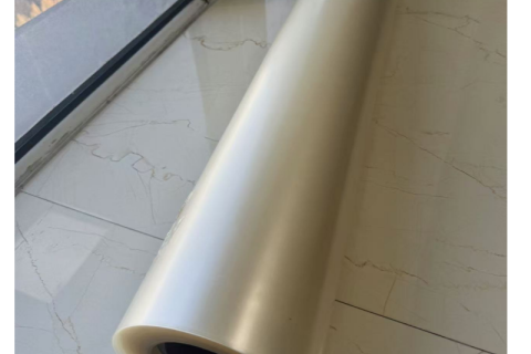 طبقة ارتداء بولي فينيل كلوريد للبينتين، صناعة البلاط، صناعة البطاقات، صناعة ورق الحائط