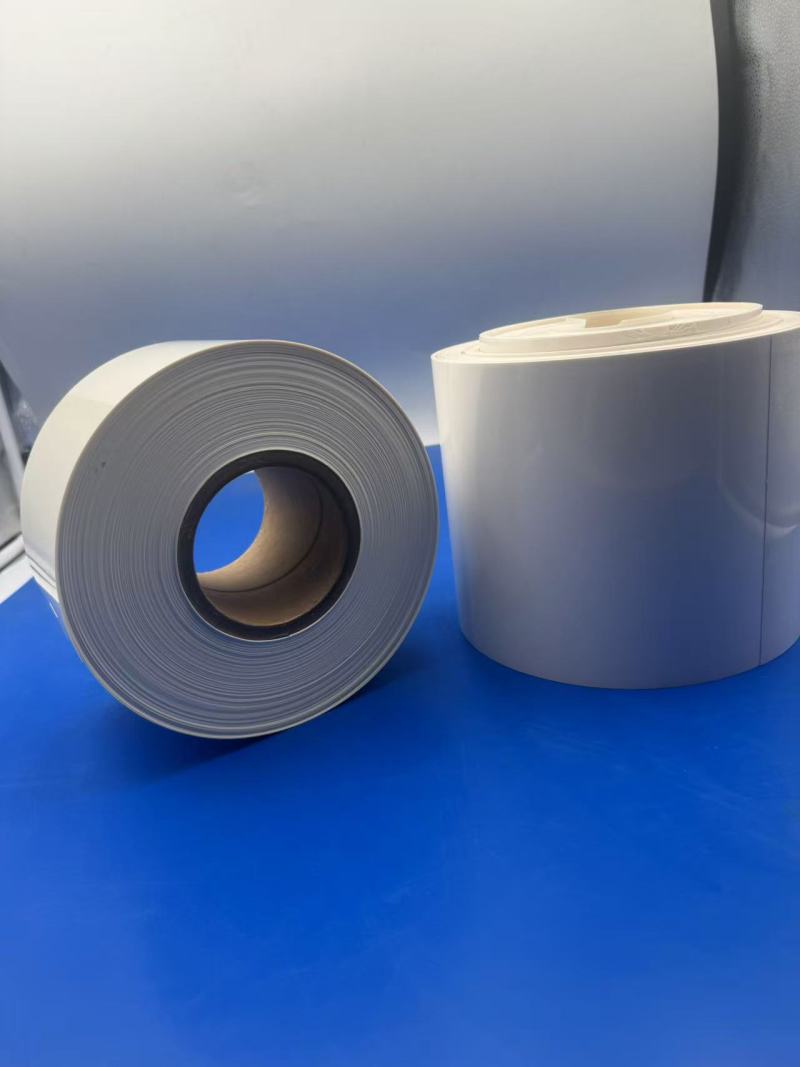 Универсальный щит: белая пленка ПВДХ в жидком питании, медицинских фармацевтических препаратах и упаковке