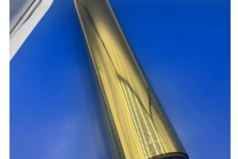 Polyvalence scintillante : la double brillance métallique des films PVC or/argent dans la décoration et au-delà