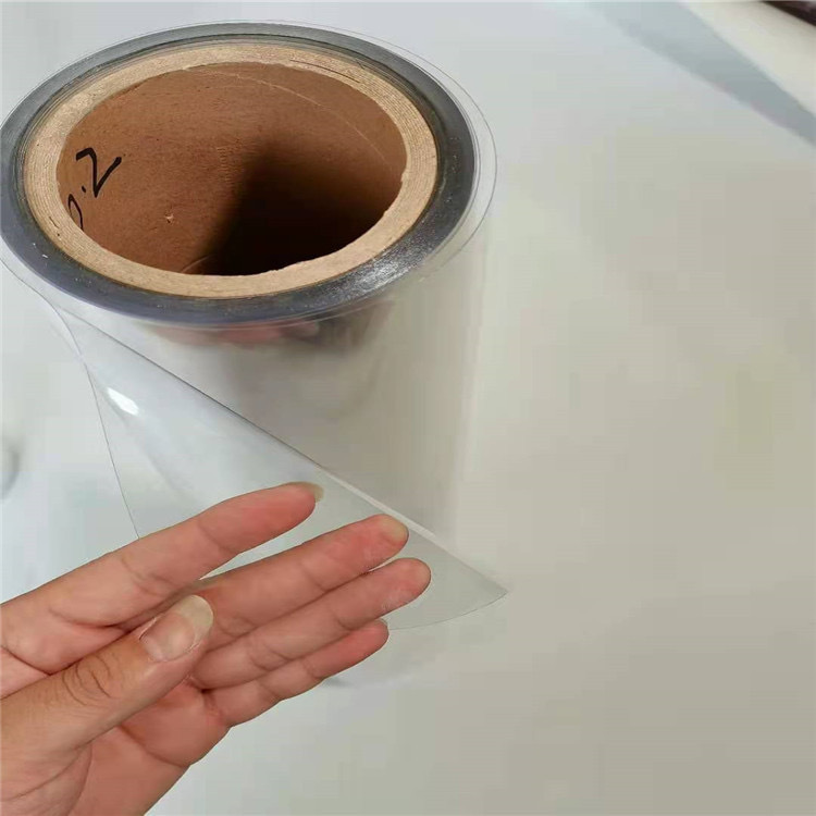 การสำรวจความคล่องตัวของฟิล์ม สัตว์เลี้ยง: คุณลักษณะและการใช้งานในบรรจุภัณฑ์พลาสติกสำหรับใส่ช้อนส้อม