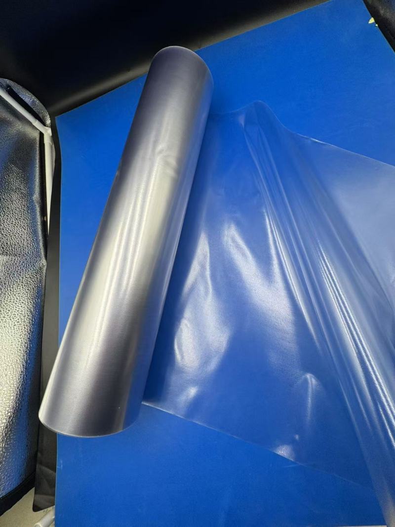 Erkundung von PVC-Kornhautfolien: Eigenschaften und Vielseitigkeit in Verbundfolien, Pharmazeutika und Bekleidungsverpackungen