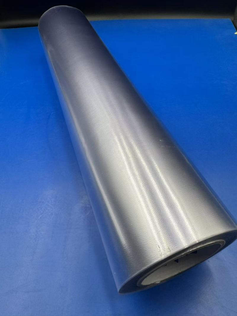 Erkundung von PVC-Kornhautfolien: Eigenschaften und Vielseitigkeit in Verbundfolien, Pharmazeutika und Bekleidungsverpackungen