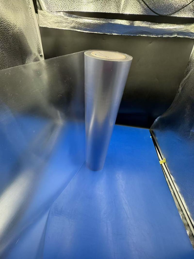 Erkundung von PVC-Kornhautfolien: Eigenschaften und Vielseitigkeit in Verbundfolien, Pharmazeutika und Bekleidungsverpackungen