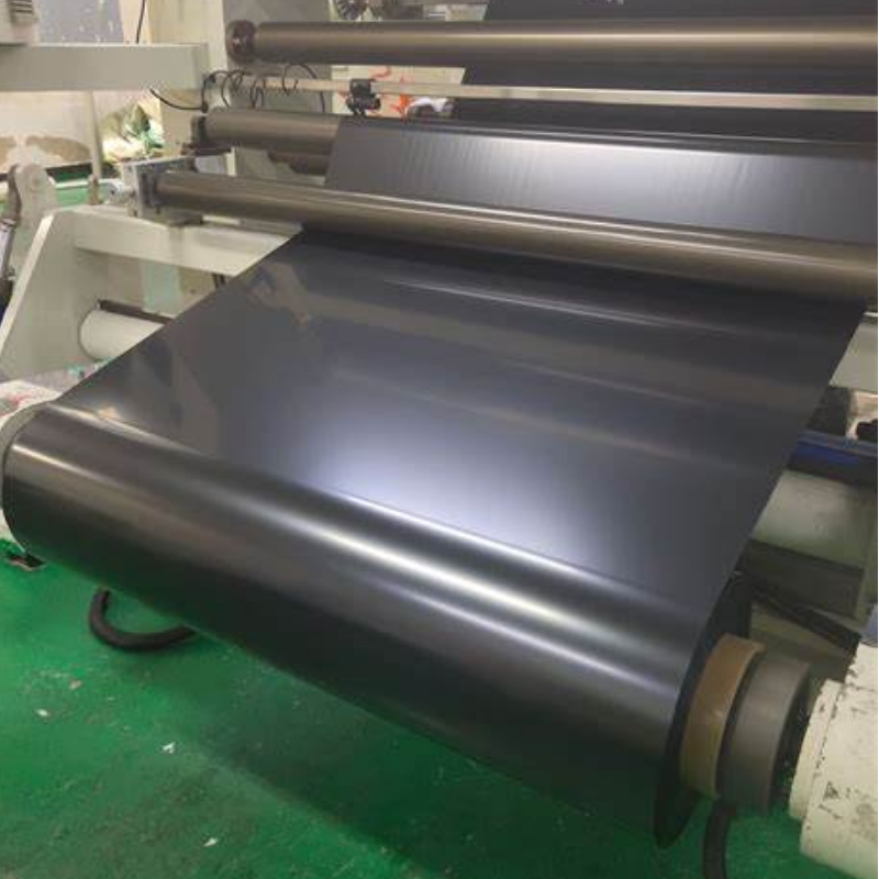 Revelando suas características e aplicações em utensílios de mesa, embalagens blister, bandejas para mudas e folhas antiestáticas