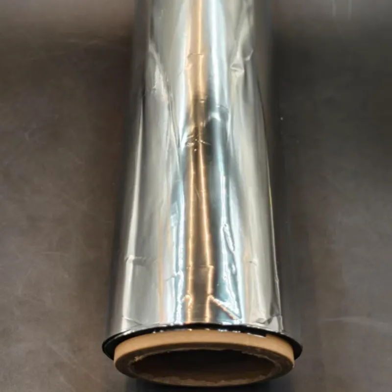 Zilveren en gouden PET-spiegelfolierol