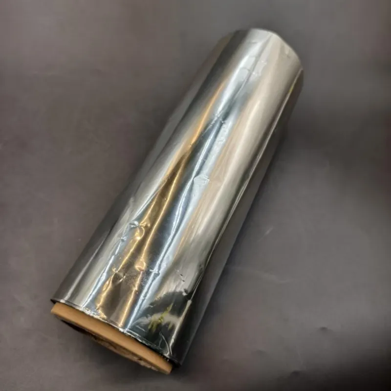 Zilveren en gouden PET-spiegelfolierol