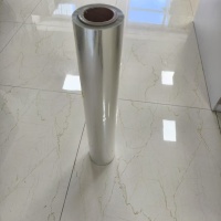 Termo skrčljiva folija PET za tiskanje za nalepke na steklenicah