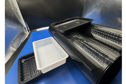 Descubriendo el potencial de la película de PP negra en envases blíster para cubiertos desechables