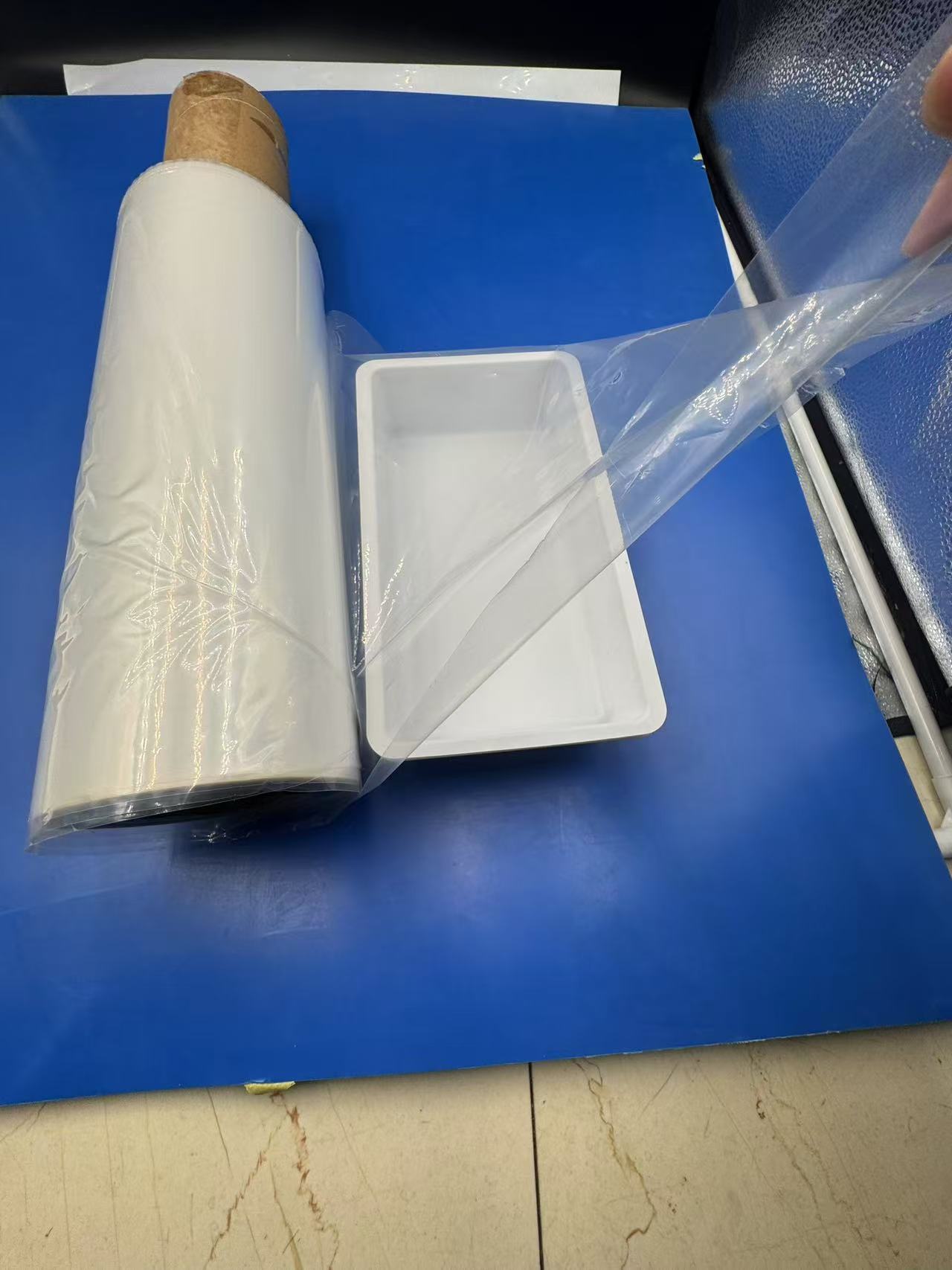 PE flexible laminative film