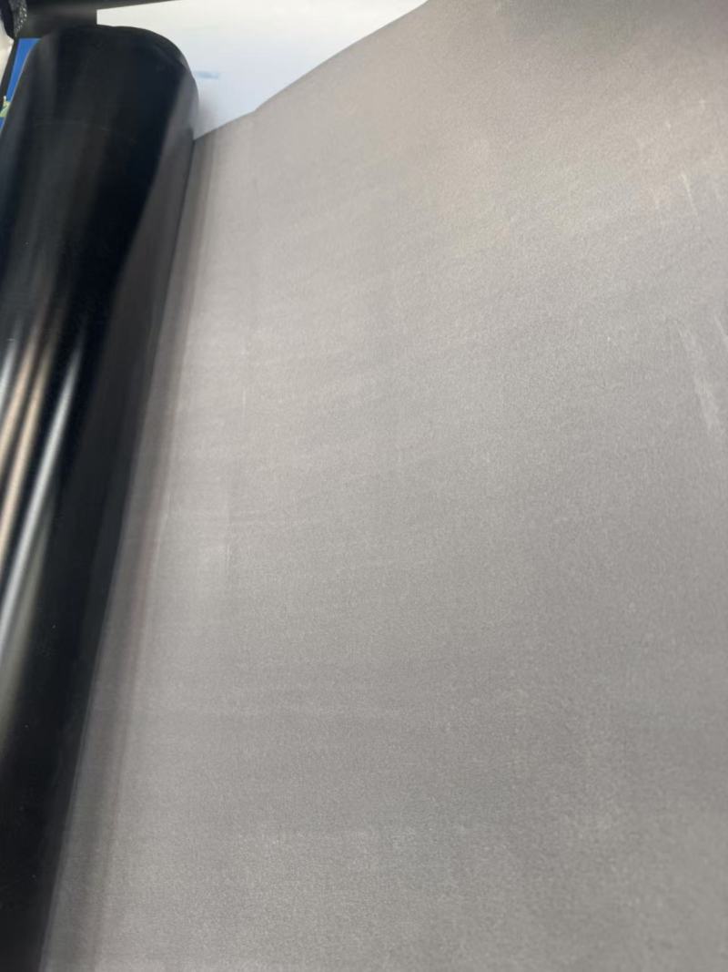 Raziskovanje vsestranskosti PVC folije za kosmičenje v embalaži za očala, nakit in alkohol