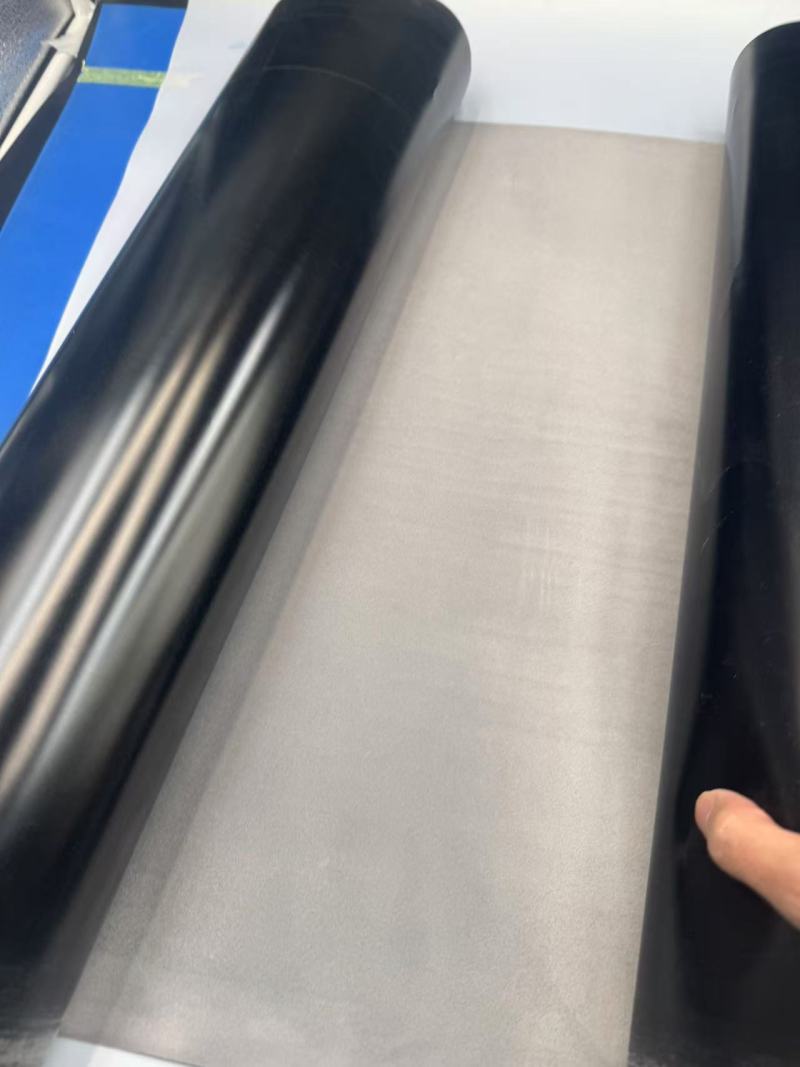 Raziskovanje vsestranskosti PVC folije za kosmičenje v embalaži za očala, nakit in alkohol