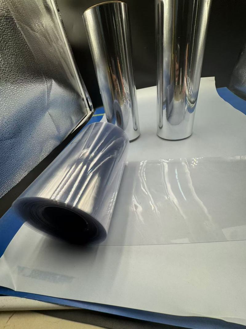 Izjemne lastnosti in vsestranska uporaba prozorne trde PVC folije v embalaži