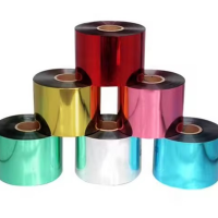 Les propriétés remarquables et les applications polyvalentes du film métallisé PET dans l'emballage