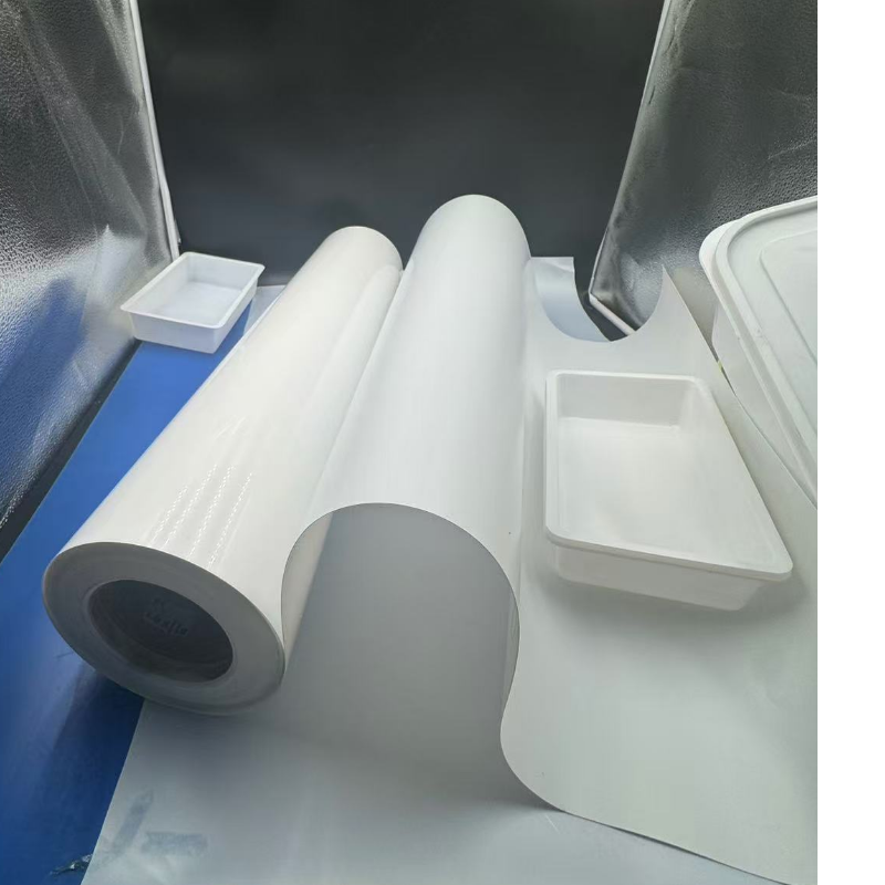 Τα χαρακτηριστικά και οι εφαρμογές της λευκής μεμβράνης ΥΓ σε συσκευασία θερμοδιαμόρφωσης τροφίμων και επιτραπέζια σκεύη μιας χρήσης