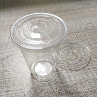 PET skodelice za sladoled s pokrovi, ki jih je mogoče reciklirati