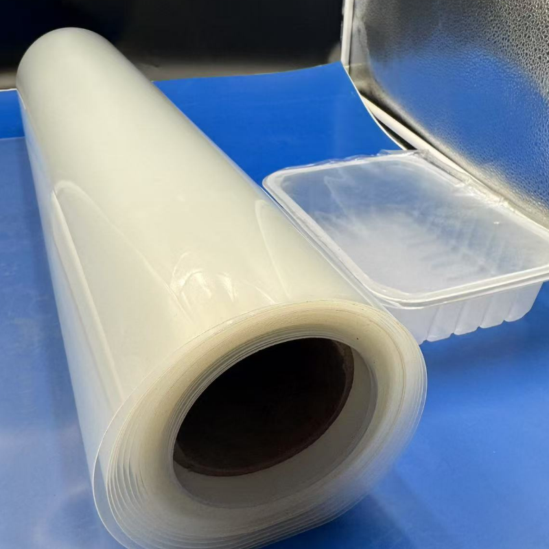 Les caractéristiques du film PP transparent blanc laiteux et son rôle dans l'emballage blister pour la vaisselle