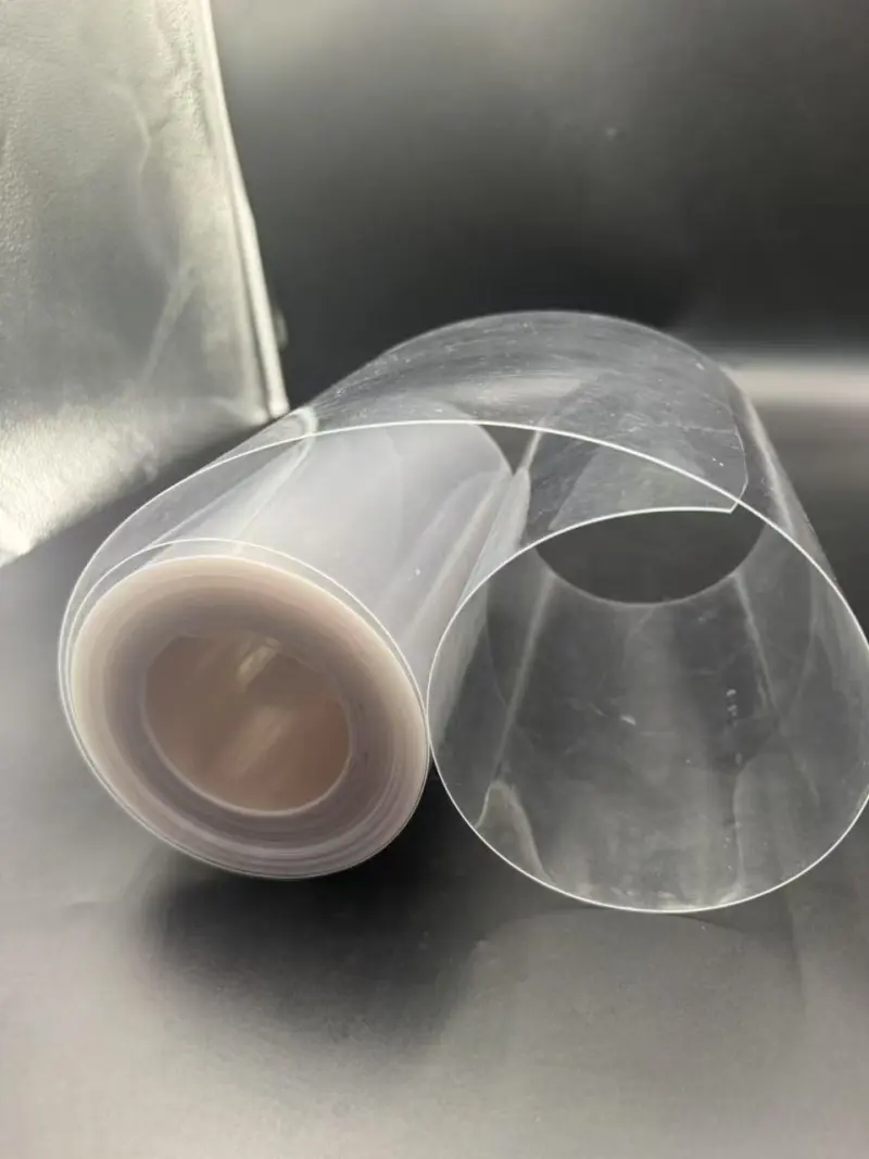 Eigenschappen en toepassingen van transparante PVC/PE-composietfolie in blisterverpakkingen voor vloeibare aromaten, farmaceutische producten en voedingsvloeistoffen