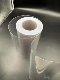 Eigenschappen en toepassingen van transparante PVC/PE-composietfolie in blisterverpakkingen voor vloeibare aromaten, farmaceutische producten en voedingsvloeistoffen