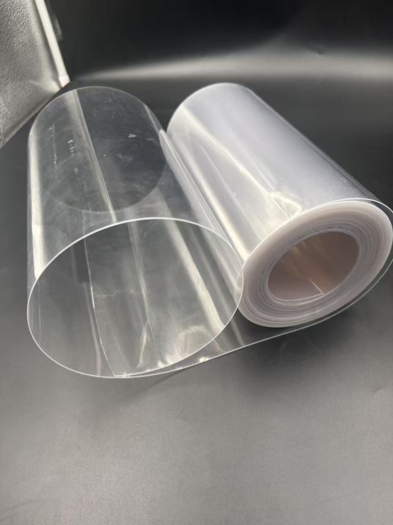 Propriétés et applications du film composite PVC/PE transparent dans les emballages blister pour liquides aromatiques, pharmaceutiques et nutritionnels