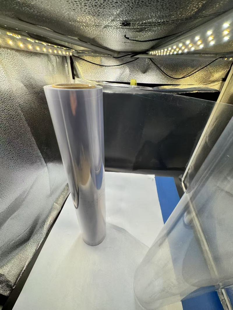 Las propiedades versátiles y aplicaciones de la película de PVC transparente en envases blíster y más allá