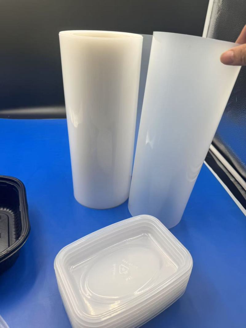 Značilnosti in uporaba prosojnega naravnega polipropilenskega filma v embalaži za hrano v mikrovalovni pečici