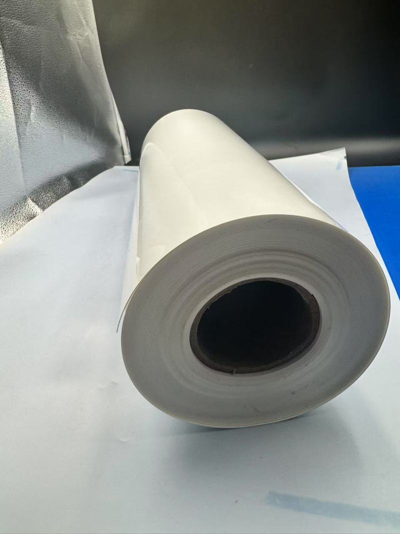 Película PS Branca: Uma Campeã Versátil em Soluções de Embalagem Modernas