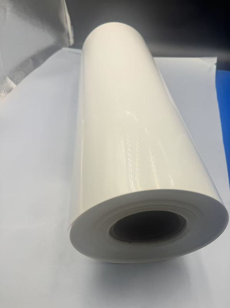 Película PS Branca: Uma Campeã Versátil em Soluções de Embalagem Modernas