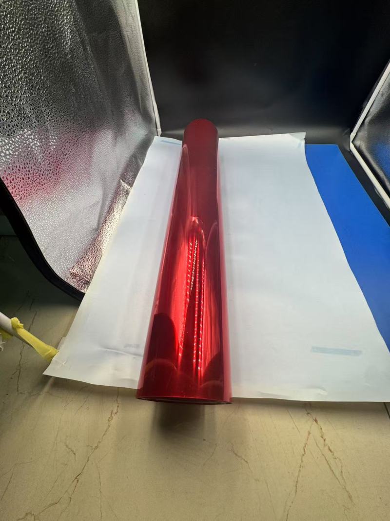 Den livlige alsidighed af farvet PVC-film i emballage og indretning