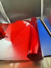 Den livlige alsidighed af farvet PVC-film i emballage og indretning