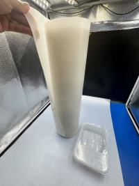 Características e aplicações do filme PP translúcido em embalagens blister de utensílios de mesa e decoração de engenharia