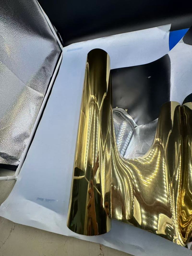Caractéristiques et applications du film BOPS doré dans les emballages alimentaires thermoformés