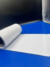 Đặc điểm và ứng dụng của màng PVC trắng trong bao bì dược phẩm và điện tử