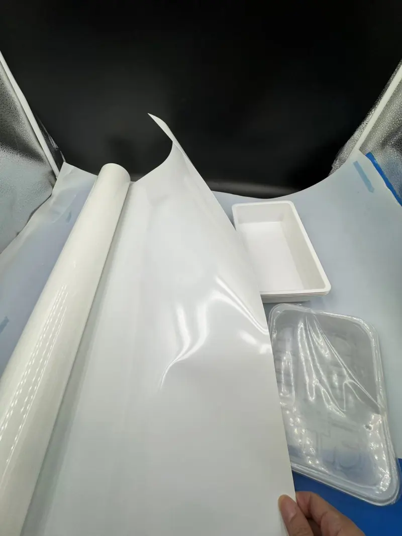 De uitzonderlijke eigenschappen van witte PVC-folie in diverse verpakkingstoepassingen
