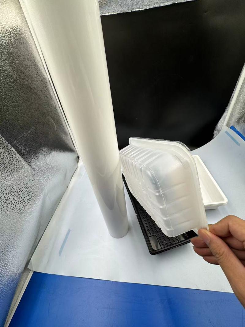 Las propiedades excepcionales de la película de PVC blanco en diversas aplicaciones de embalaje