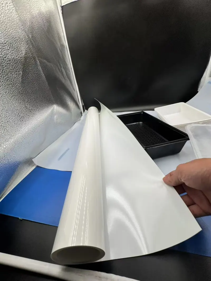 De uitzonderlijke eigenschappen van witte PVC-folie in diverse verpakkingstoepassingen