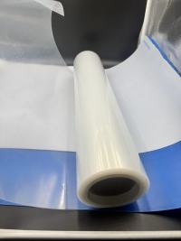 Las propiedades versátiles de la película PP transparente en soluciones de embalaje modernas