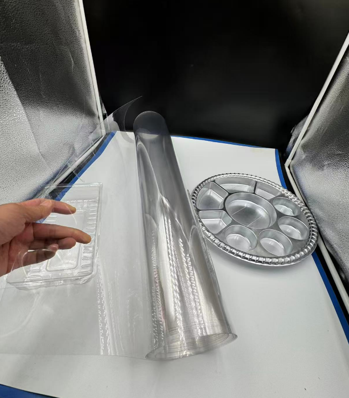 Les propriétés et applications polyvalentes du film PET transparent dans les solutions d'emballage