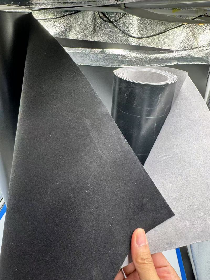 Khám phá các tính chất độc đáo và ứng dụng đa dạng của màng phủ PVC