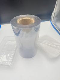 Explorando las propiedades y aplicaciones versátiles de la película PET transparente