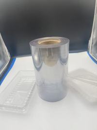 Explorando las propiedades y aplicaciones versátiles de la película PET transparente