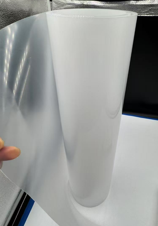 Prozorna PP folija: lastnosti in večplastna uporaba