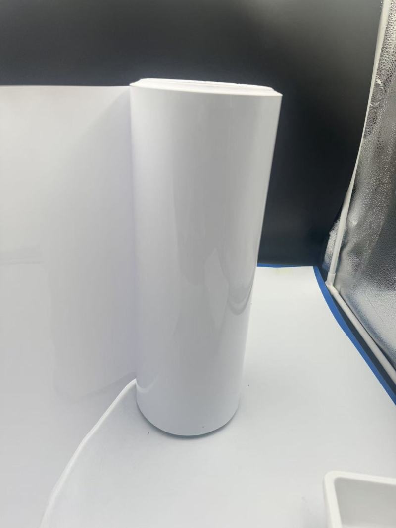 Descubriendo la versatilidad de la película PET blanca: propiedades y aplicaciones